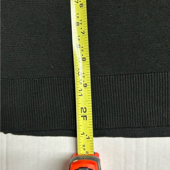 Banana Republic Black Textured Crew-Neck Sweater Tank, Size Small - Picture 8 of 8